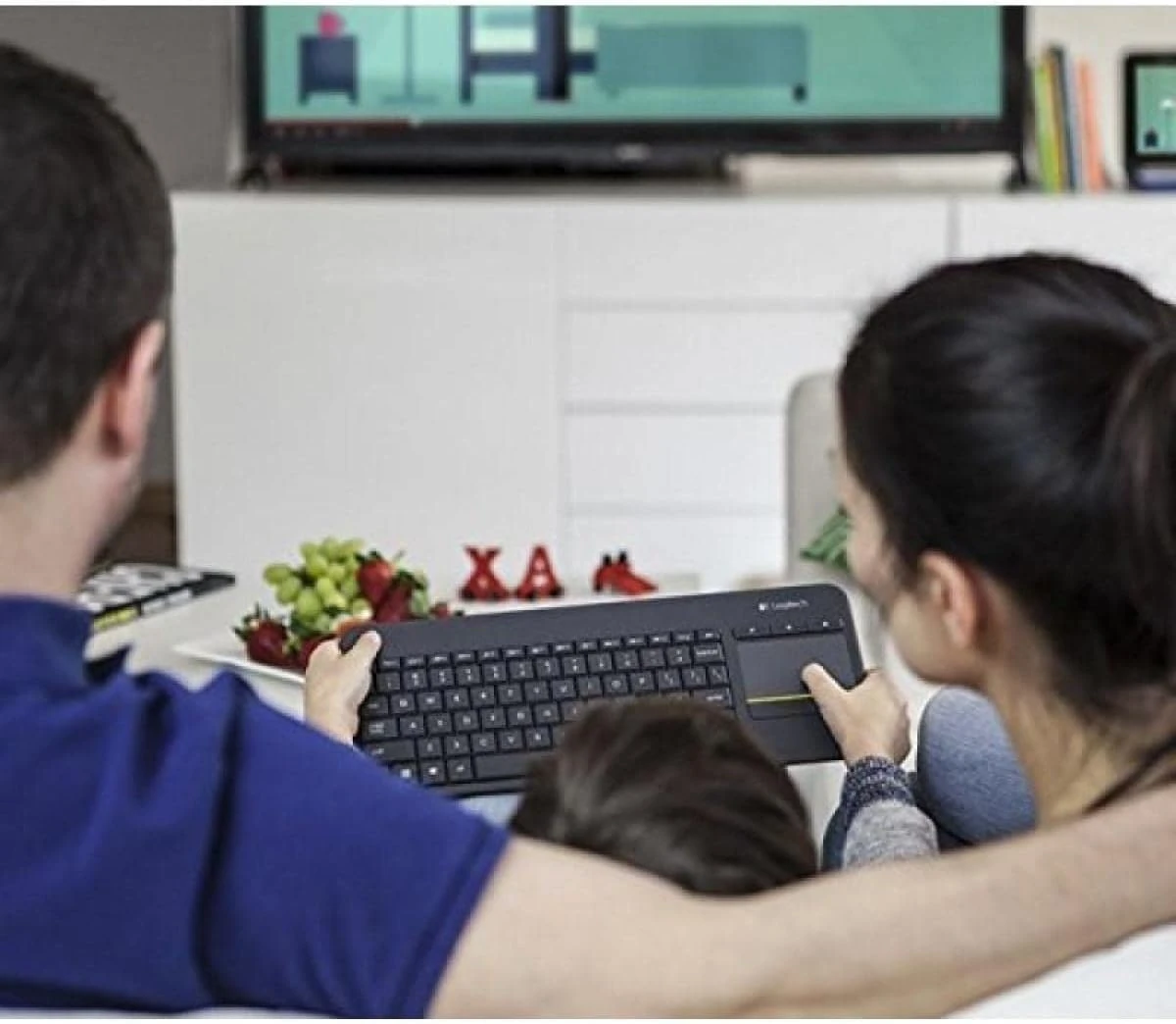 Logitech K400 Plus Wireless Keyboard with Touchpad thumbnail 4